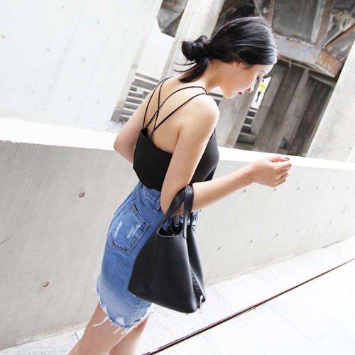 衣服太宽怎么穿才好看女生,女生怎么穿衣服才不会显得臃肿