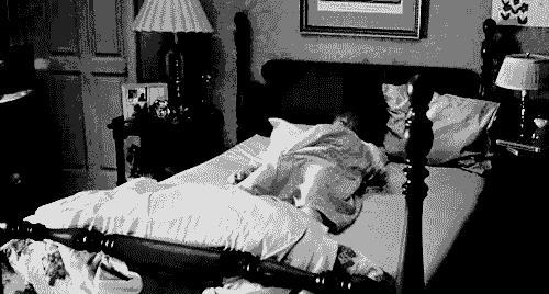 缓解例假的健身动作,来例假适合做什么养生