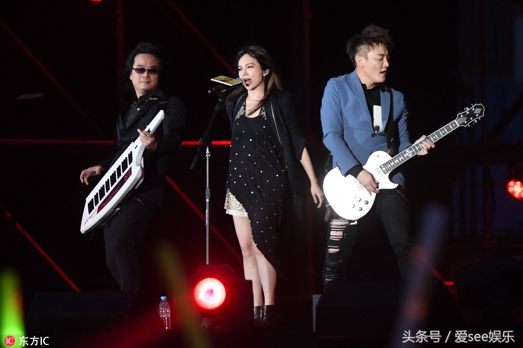 孙燕姿蔡依林同台,张韶涵孙燕姿同台