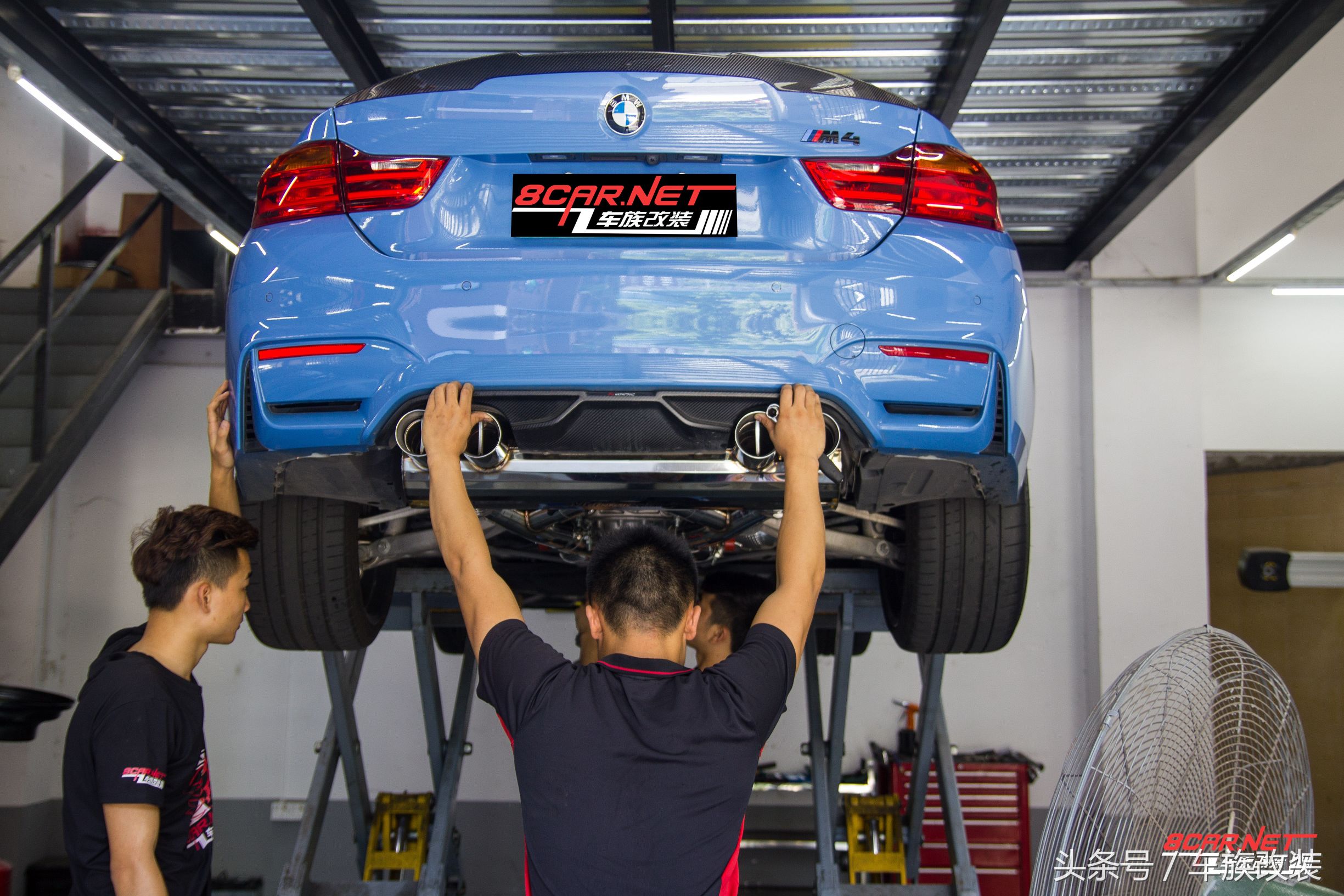 宝马m4雷霆版中出排气,宝马m4中间四出排气