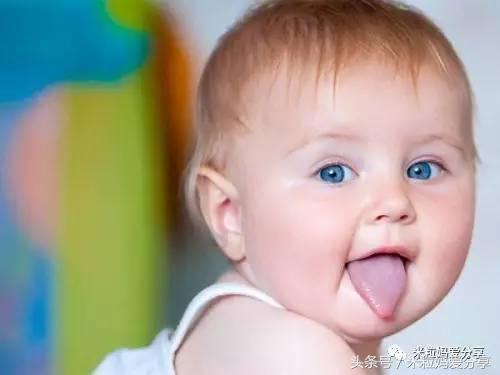 宝宝眼屎多便秘是怎么回事,宝宝眼屎多尿黄是怎么回事