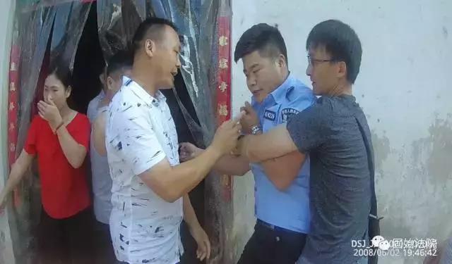 任性撕毁法院封条,任性被拘留