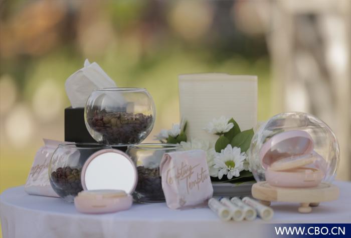 咖啡美妆惊艳亮相巴厘岛，巧迪尚惠全新“裸妆神器”长啥样？