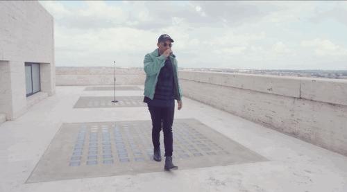 fendi芬迪刺绣小怪兽,fendi联名艺术家