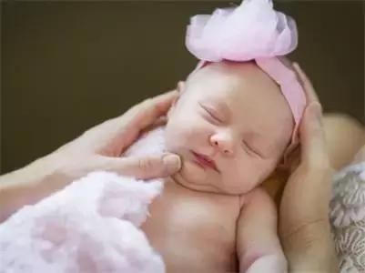 大人淹脖子护理方法超详细,大人夏天出汗脖子淹了怎么办