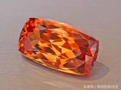 真正的黄玉是怎样的,明明是黄鳍为什么叫蓝鳍