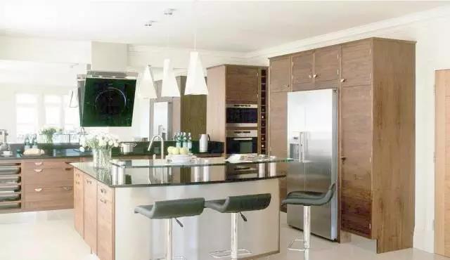 冰箱放客厅如何装饰,原来冰箱还可以这样装饰