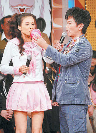 吸笑气(一氧化二氮)成瘾,站不起来,轮椅回国,不敢多吸!