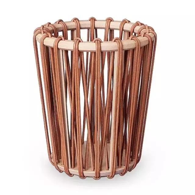 Prada卖185美刀的回形针被群嘲,那你让LV、爱马仕、superme怎么办?