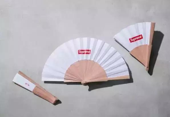 Prada卖185美刀的回形针被群嘲,那你让LV、爱马仕、superme怎么办?