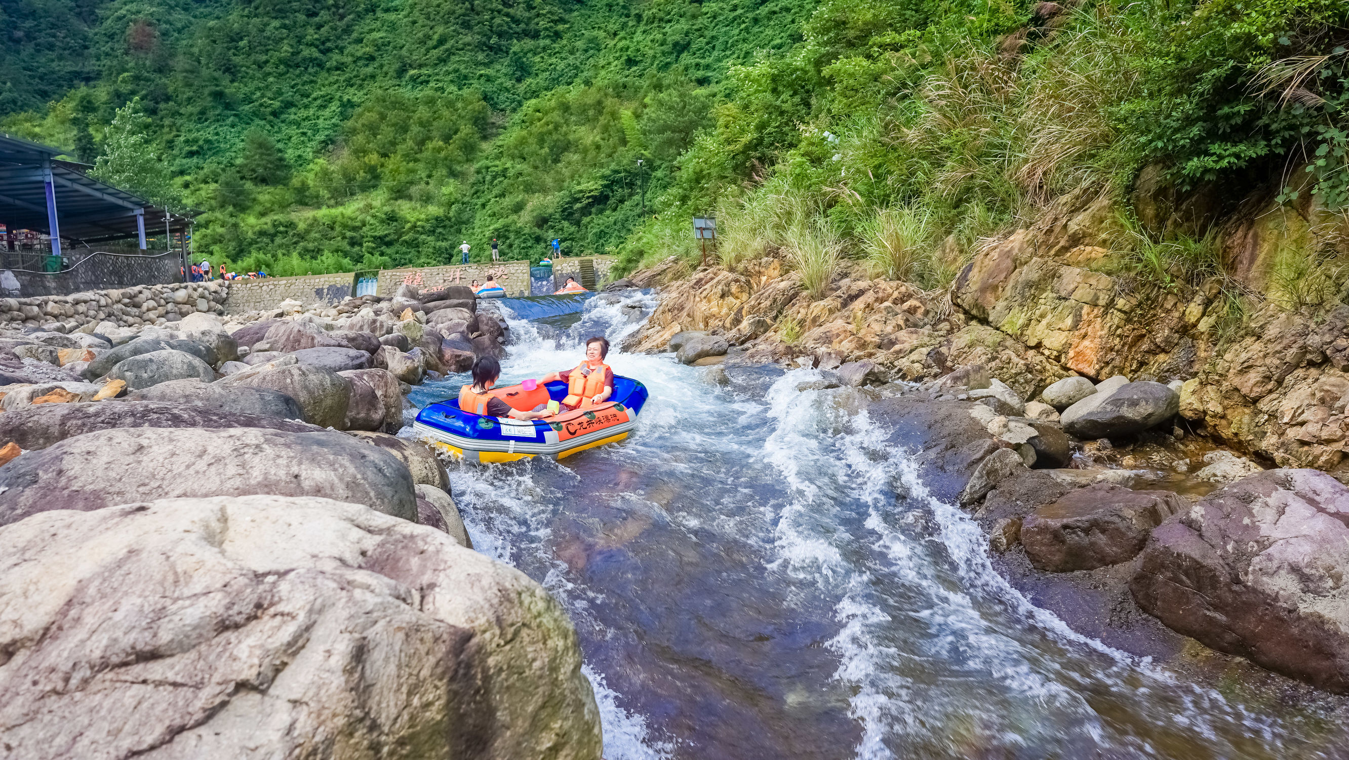 杭州龙井峡漂流,杭州龙井峡漂流多少钱一次