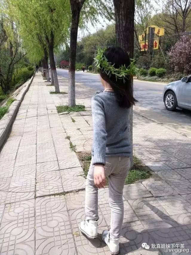 李嫣Style!王菲李亚鹏女儿变身超模05后都出来闯天涯了