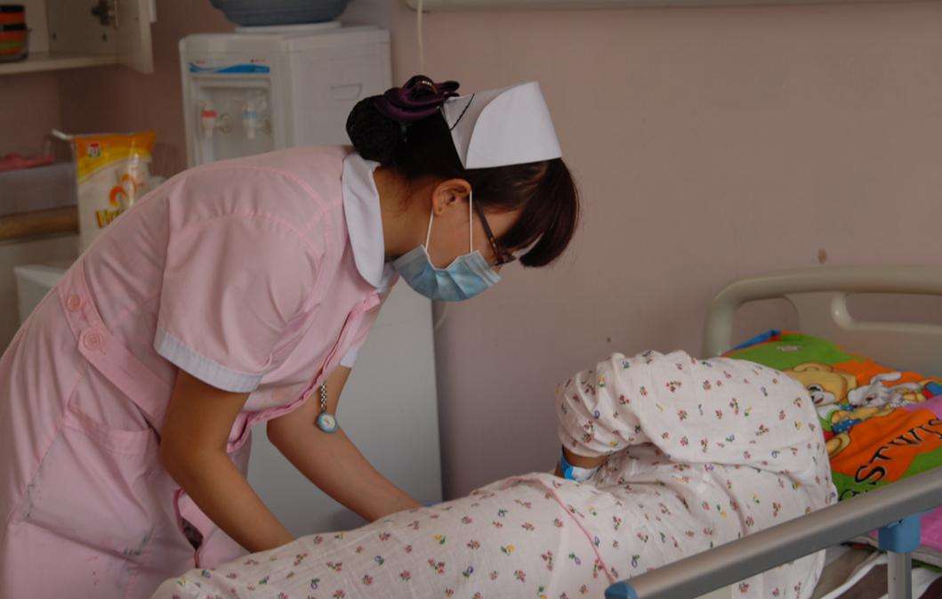 妊娠高血压生宝宝的孕妈,妊娠高血压剖腹产容易大出血吗