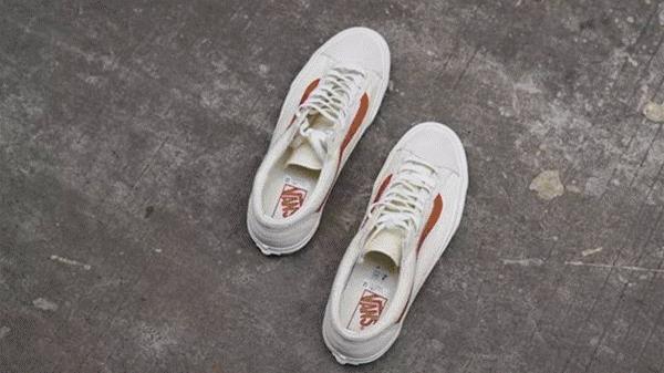 杨幂的最近穿的运动鞋,杨幂穿的薄荷绿运动鞋