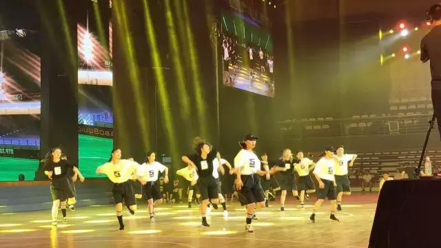 瓦屋山中铭杯篮球赛直播,国际友谊足球比赛录播