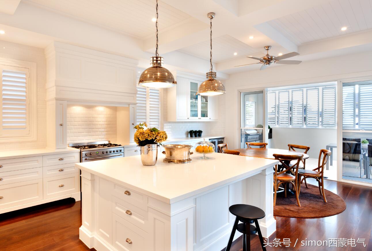 家里必备小夜灯颜值高还实用,纳凉神器随身