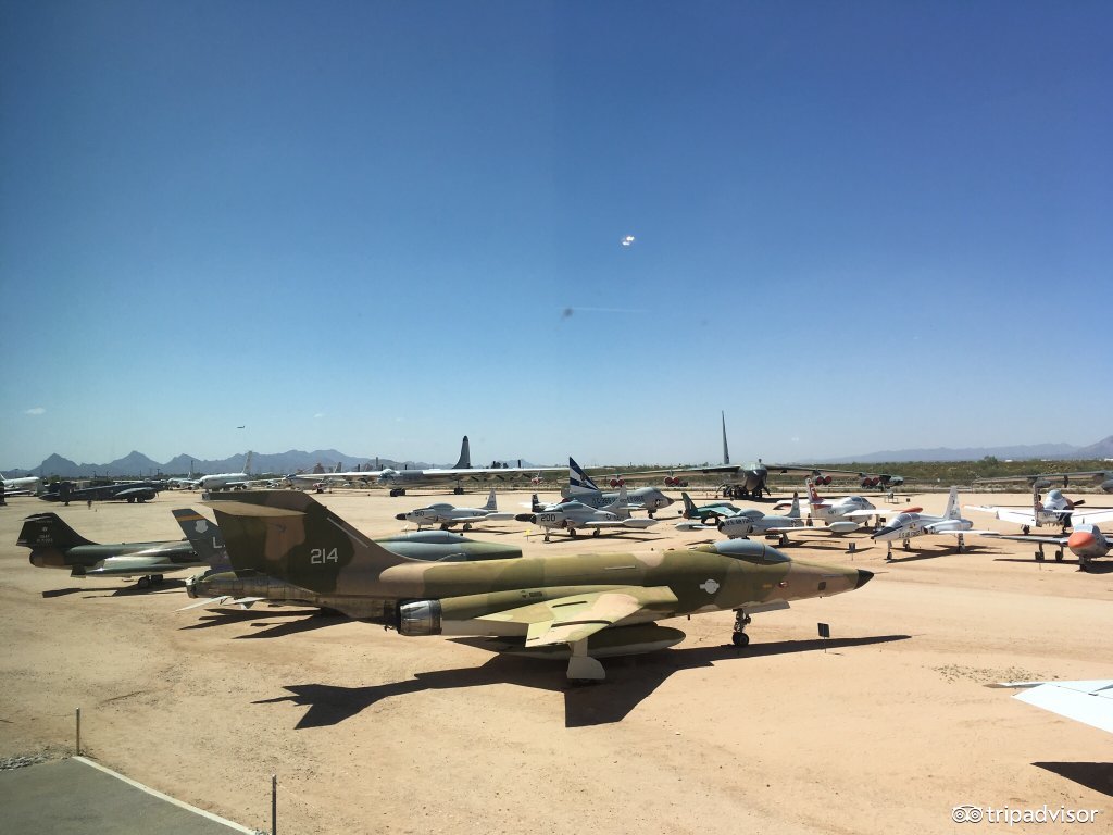 吃热狗挑战赛,吃热狗大赛热狗多重