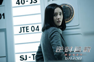 是这届观众不行了吗？杨幂、霍建华主演的《逆时营救》在国内被喷，到国外反吃香了？