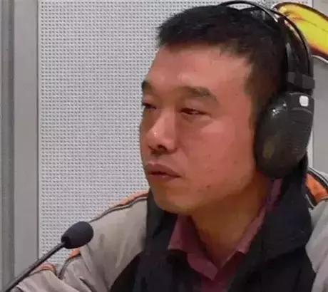 小马哥答粉丝：电瓶接口处有绿色的固体溶液，是怎么回事？