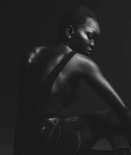 最黑的黑珍珠美女,黑珍珠最美的女人