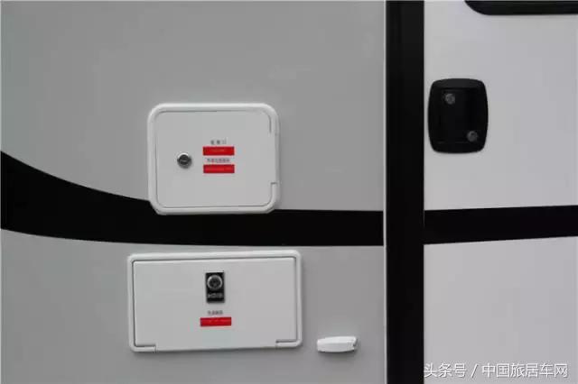 飞神双拓展自动挡c型房车蓝牌,大通房车c型房车价目表