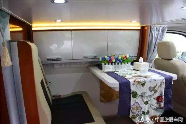 飞神双拓展自动挡c型房车蓝牌,大通房车c型房车价目表