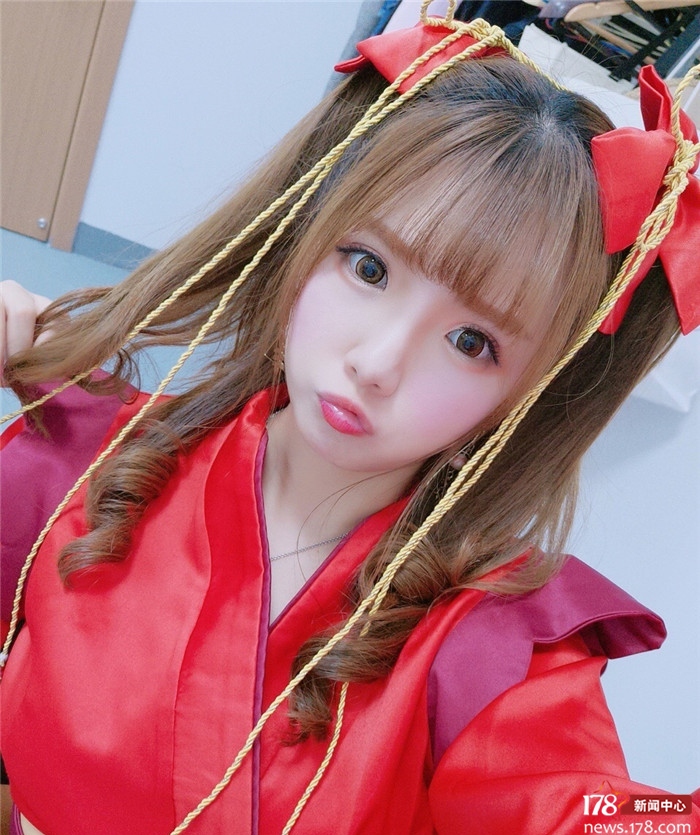 一起扒Showgirl：可爱又迷人的二次元美女小婕酱