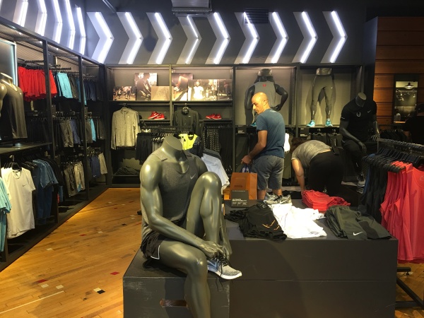 原来你是这样的UnderArmour？浅谈运动品牌小鲜肉——UA！