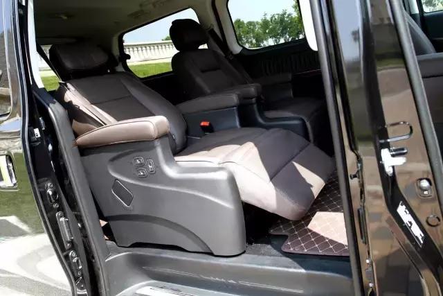 东风风行cm7和埃尔法对比,cm7改装埃尔法