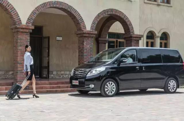 东风风行cm7和埃尔法对比,cm7改装埃尔法