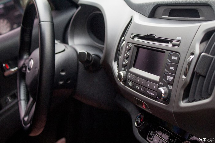 对标本田CR-V颜控选择更实惠的起亚智跑