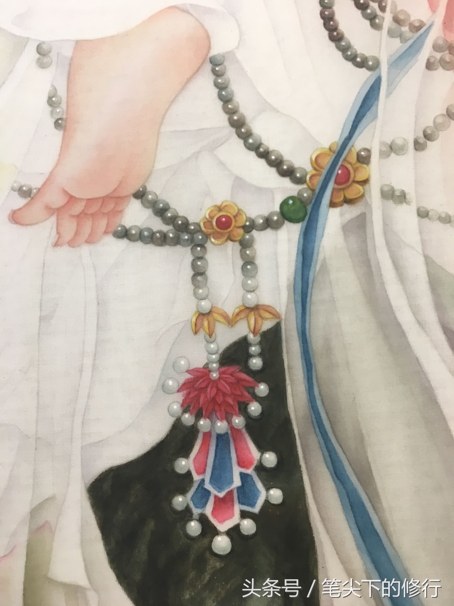 美到极致的菩萨｜听涛观瀑望水月，静思禅定得自在