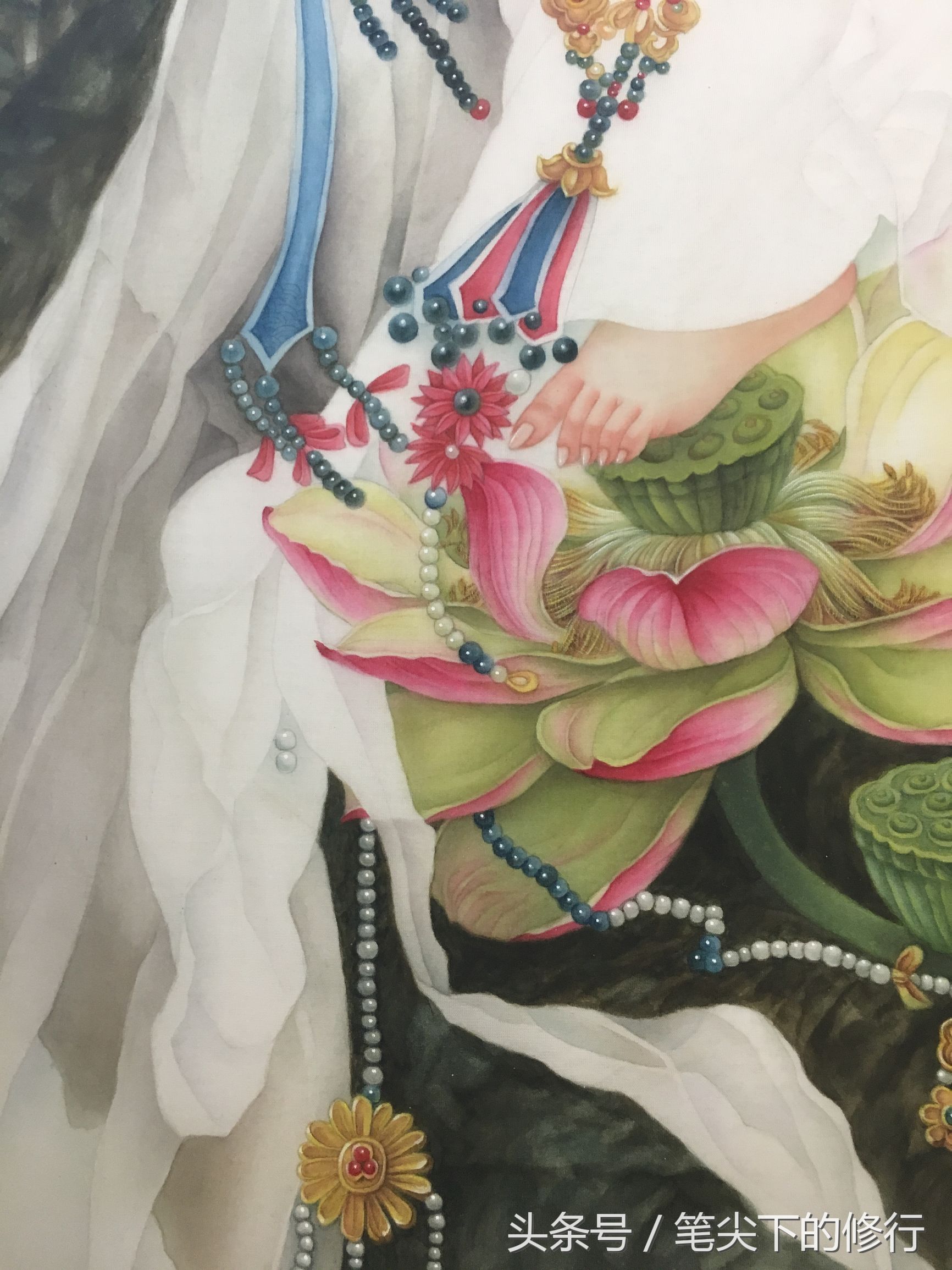 美到极致的菩萨｜听涛观瀑望水月，静思禅定得自在