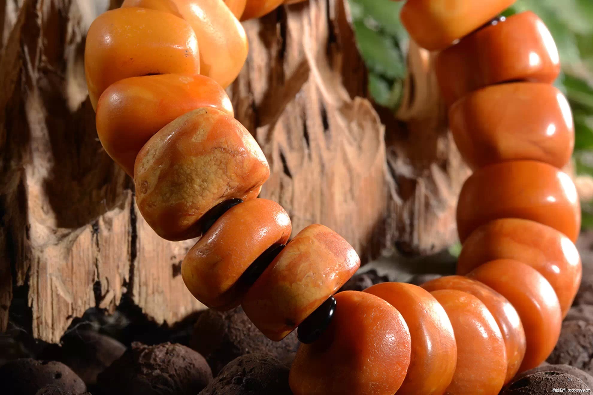 天然琥珀蜜蜡原石鉴定方法,济南琥珀蜜蜡检测鉴定