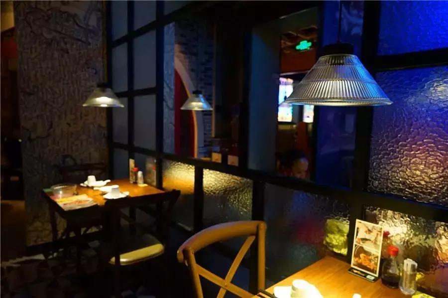 蒙眼用剪刀做面,服了!这么牛X的店居然系佛山的10年老字号!东家好吃才是硬道理!