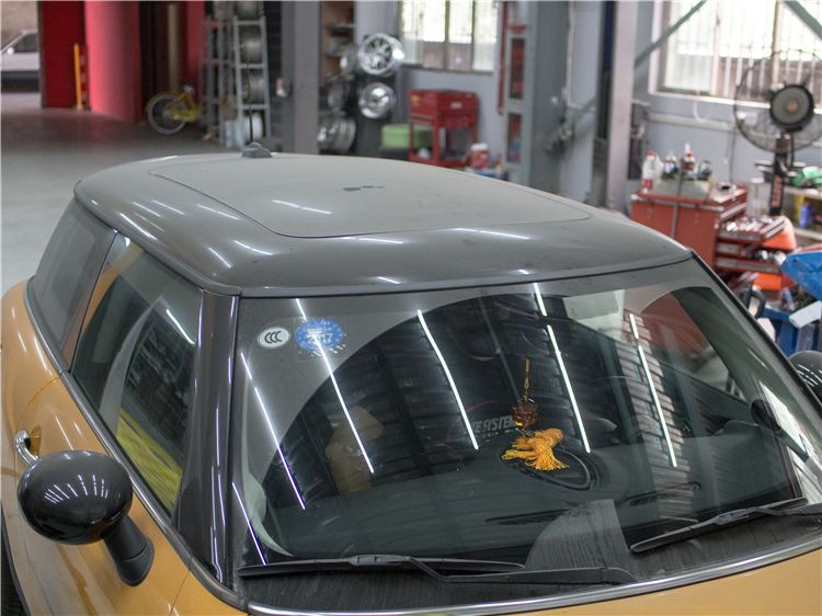 一辆小MINI的“逆改装”过程，和两年拍不到沪牌引发的伤不起事件