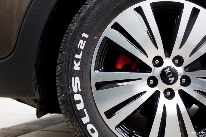 对标本田CR-V颜控选择更实惠的起亚智跑