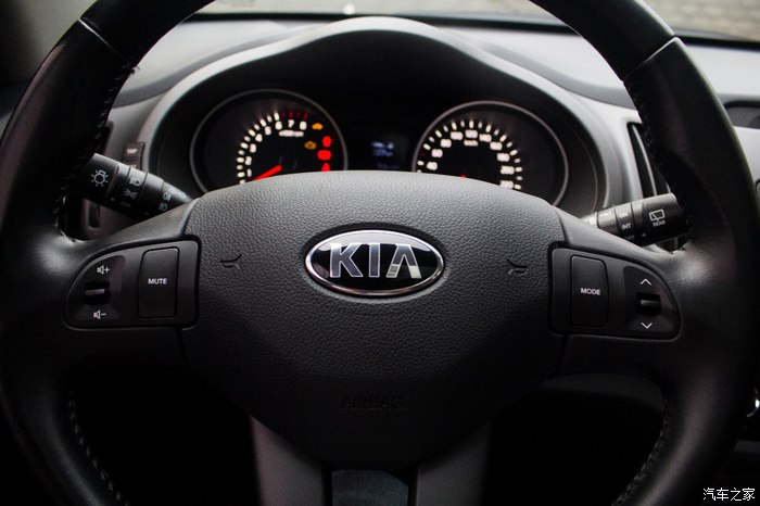 对标本田CR-V颜控选择更实惠的起亚智跑