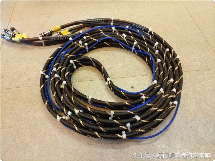 驾驭美韵—厦门靓车港汽车音响江铃驭胜改装德国喜力仕汽车音响