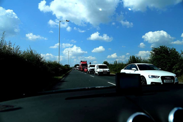 为什么有左行右舵和右行左舵,左舵右舵车有什么区别