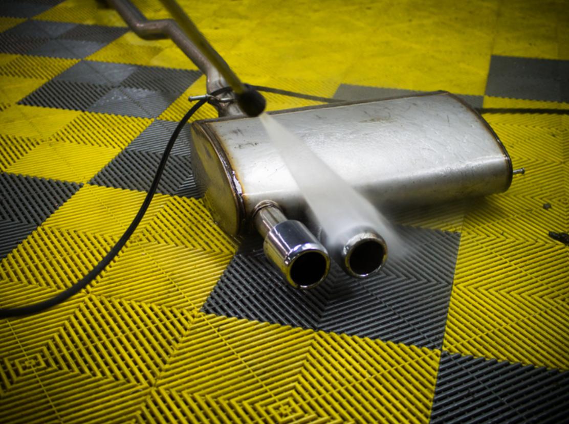 一辆小MINI的“逆改装”过程，和两年拍不到沪牌引发的伤不起事件