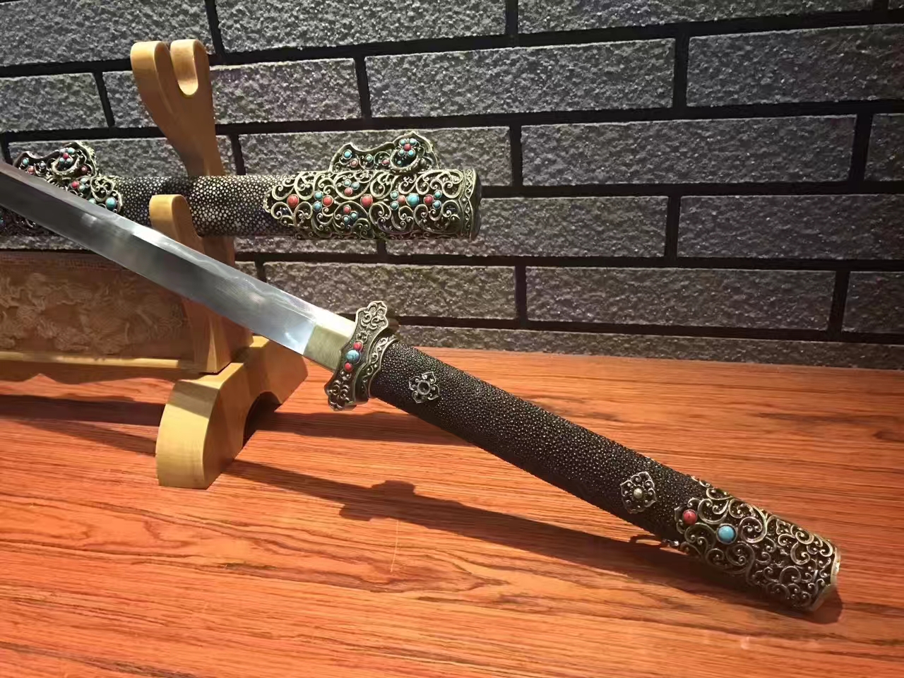 龙泉牡丹唐刀,龙泉唐刀横刀花纹钢