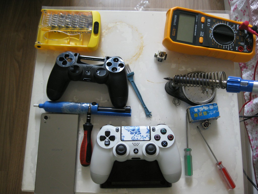 胡撕乱拆系列——索尼*法大**SONYPS4手柄拆机及真-摇杆更换