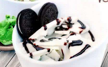 酸奶店一个月挣多少钱,卖酸奶一个月能赚多少钱