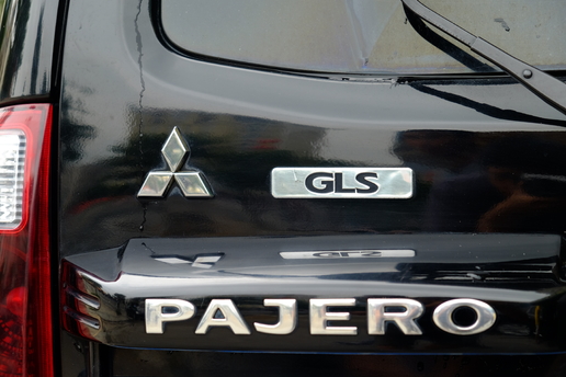 超过十年的帕杰罗老车值得入手吗,13年老款帕杰罗