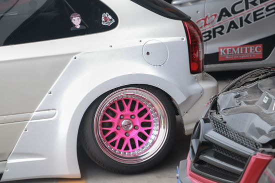 本田思域typer一战封神,本田type-r和普通思域