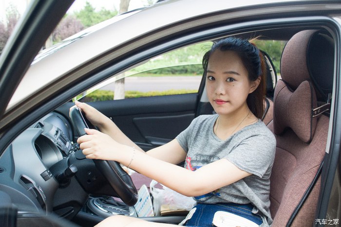 对标本田CR-V颜控选择更实惠的起亚智跑