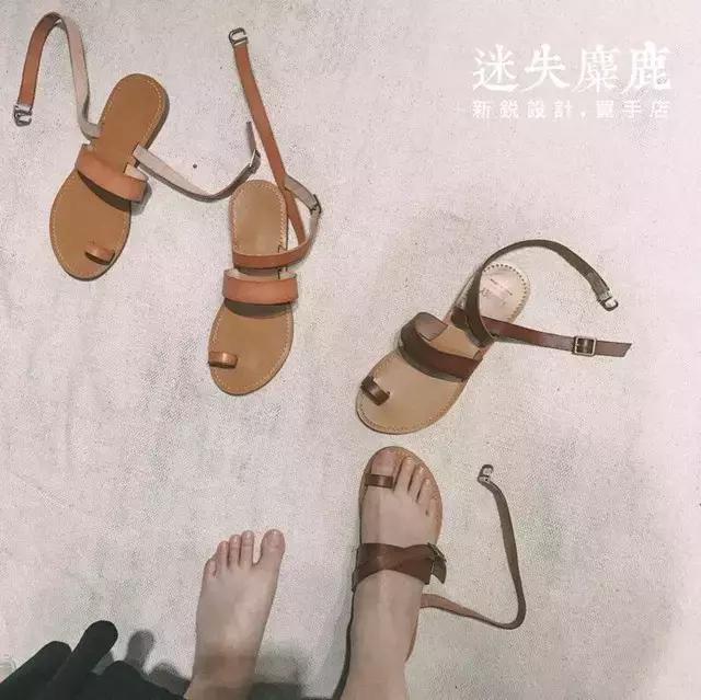 高能少年团杨紫奚梦瑶周冬雨出场,周冬雨奚梦瑶vogue对比