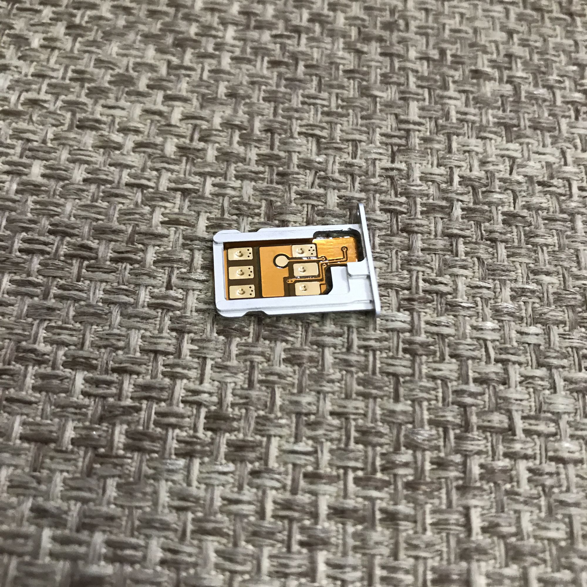 iphone5卡贴机可以变无锁吗,苹果5黑解卡贴