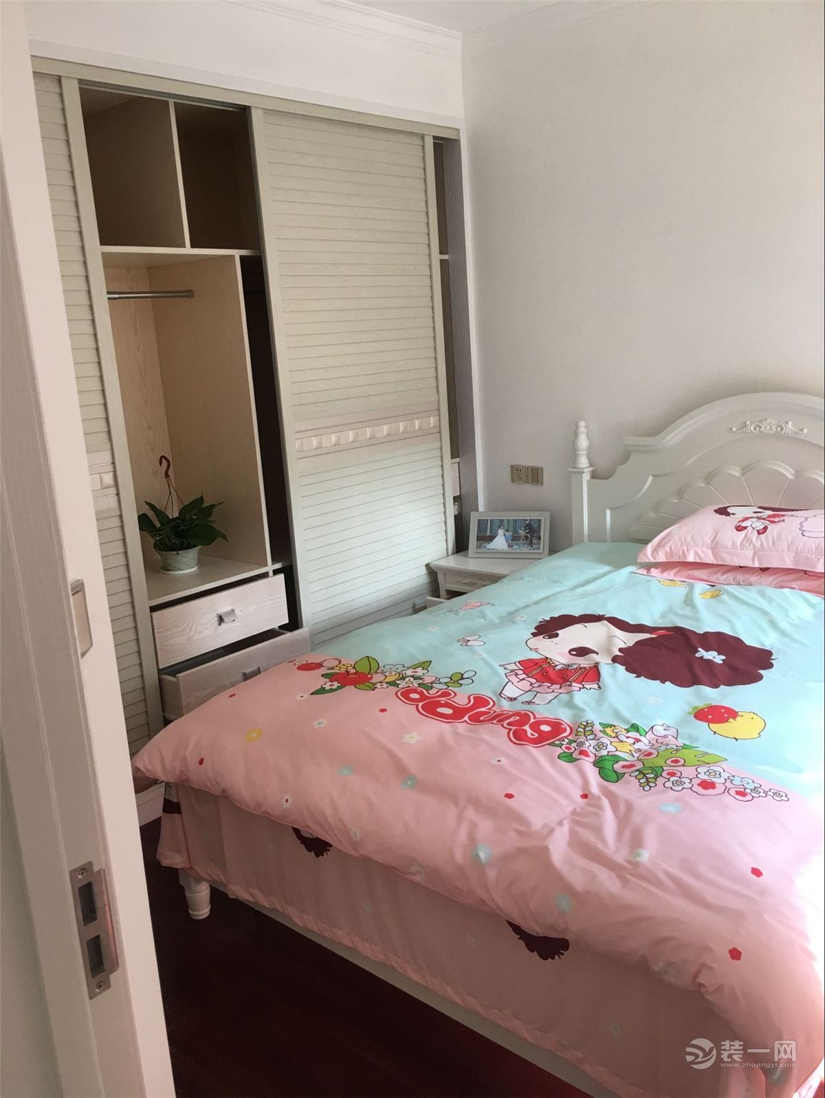 晒无锡富力城实景图，还没有入住，89平三居室新家，现代风10万贵吗？